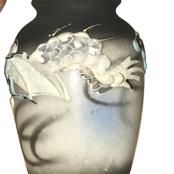 Vintage Moriage Dragon Ware Mini Vase Porcelain Hand Painted Blue Eyed Dragon - Picture 3 of 12